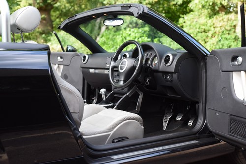 2005 Audi TT Mk1 Convertible 225bhp Quattro à venda (imagem 39 de 172)