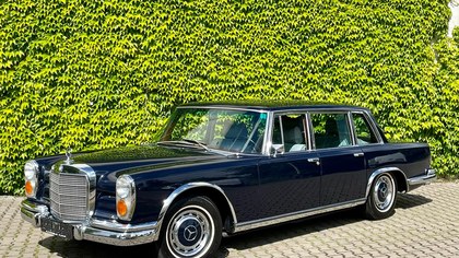 Mercedes 600 W100