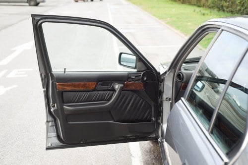 1995 BMW E34 540i Automatic En venta (imagen 28 de 173)