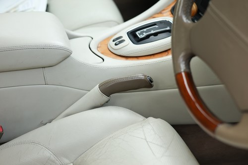 2001 Jaguar X308 XJR En venta (imagen 47 de 326)