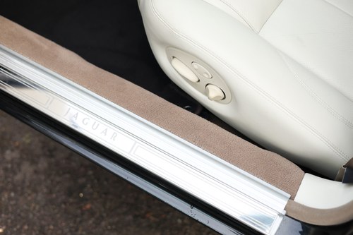 2001 Jaguar X308 XJR En venta (imagen 89 de 326)