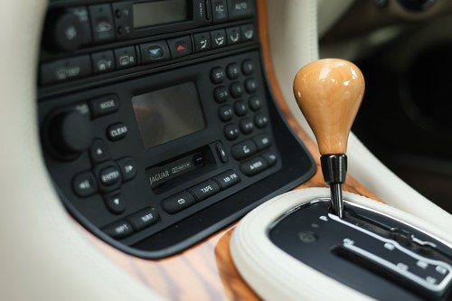 2001 Jaguar X308 XJR En venta (imagen 98 de 326)