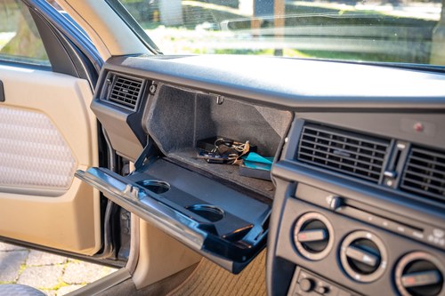 1989 Mercedes-Benz W201 190E 5sps Manual For Sale (picture 104 of 265)