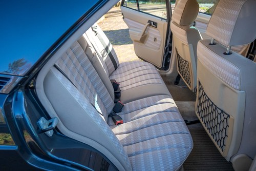 1989 Mercedes-Benz W201 190E 5sps Manual For Sale (picture 107 of 265)