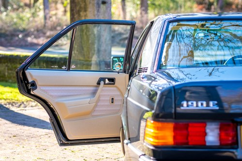 1989 Mercedes-Benz W201 190E 5sps Manual For Sale (picture 127 of 265)