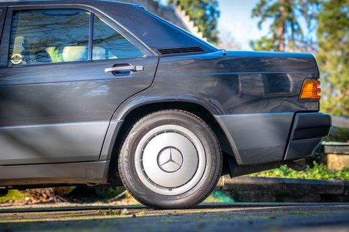 1989 Mercedes-Benz W201 190E 5sps Manual For Sale (picture 164 of 265)