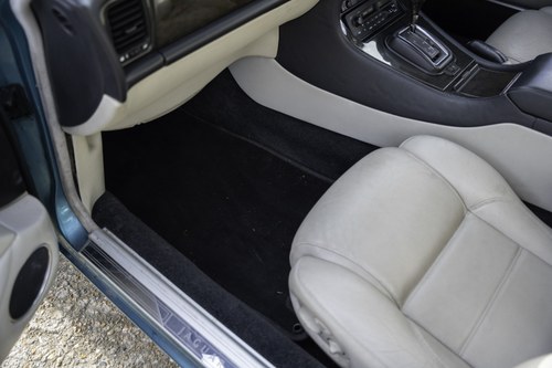 1995 Jaguar X300 XJR Te koop (foto 35 van 186)