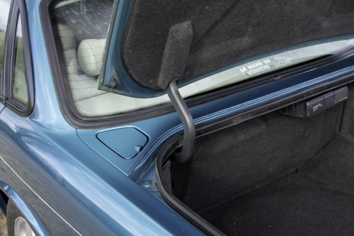 1995 Jaguar X300 XJR Te koop (foto 91 van 186)