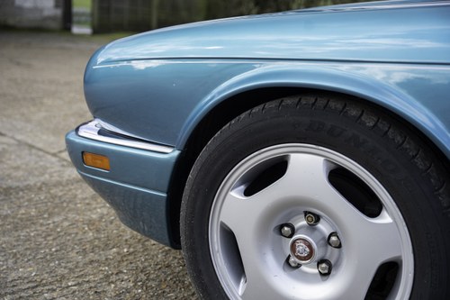 1995 Jaguar X300 XJR Te koop (foto 124 van 186)