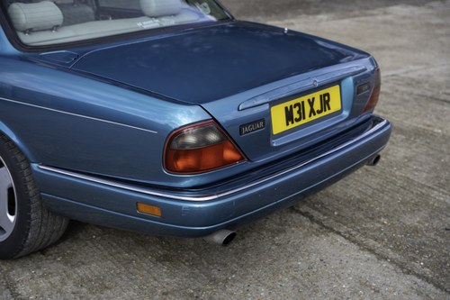 1995 Jaguar X300 XJR Te koop (foto 137 van 186)