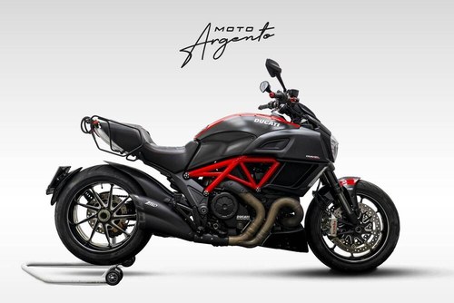 2014 Ducati Diavel 1200 Carbon A vendre