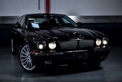 2007 Jaguar XJR X350 For Sale (picture 8 of 99)