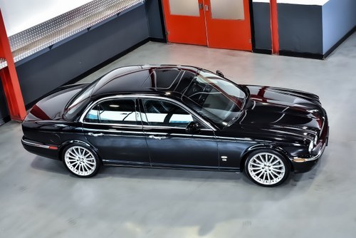 2007 Jaguar XJR X350 For Sale (picture 38 of 99)