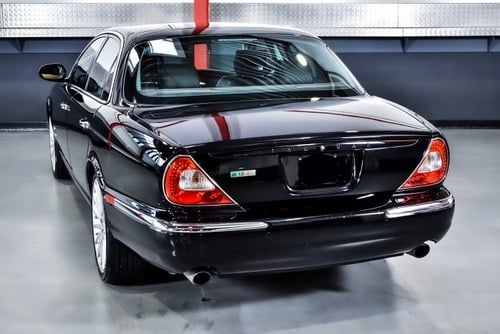 2007 Jaguar XJR X350 For Sale (picture 40 of 99)