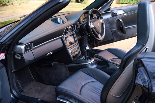 2006 Porsche 911 Carrera 2S Manual For Sale (picture 22 of 197)