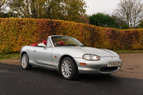 2001 Mazda MX5 Mk2 Jasper Conran Platinum Edition No. 9 of 100 till salu (bild 11 av 134)