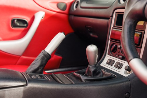 2001 Mazda MX5 Mk2 Jasper Conran Platinum Edition No. 9 of 100 till salu (bild 47 av 134)