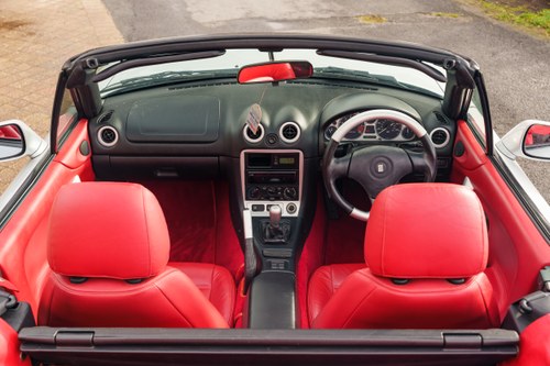 2001 Mazda MX5 Mk2 Jasper Conran Platinum Edition No. 9 of 100 till salu (bild 51 av 134)