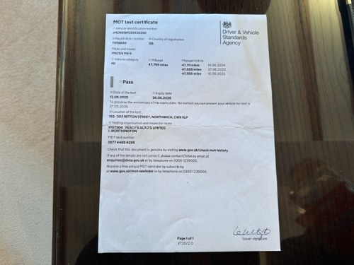 2001 Mazda MX5 Mk2 Jasper Conran Platinum Edition No. 9 of 100 till salu (bild 130 av 134)