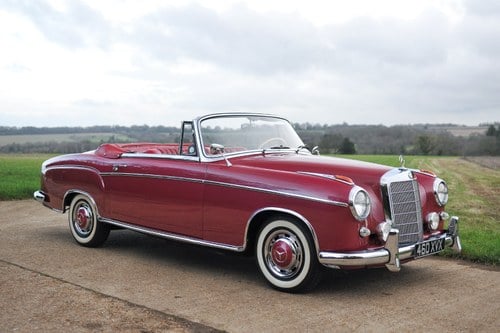 1960 Mercedes-Benz 220SE Cabriolet à venda (imagem 1 de 128)