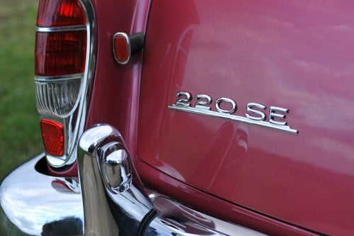 1960 Mercedes-Benz 220SE Cabriolet à venda (imagem 68 de 128)