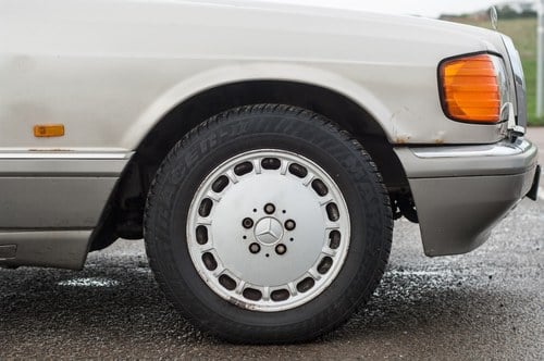 1986 Mercedes-Benz W126 500SEL till salu (bild 14 av 130)