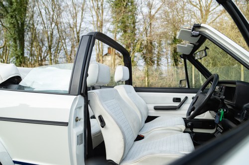 1988 Volkswagen Mk1 Golf Cabrio GTi zum Verkauf (Bild 63 von 256)