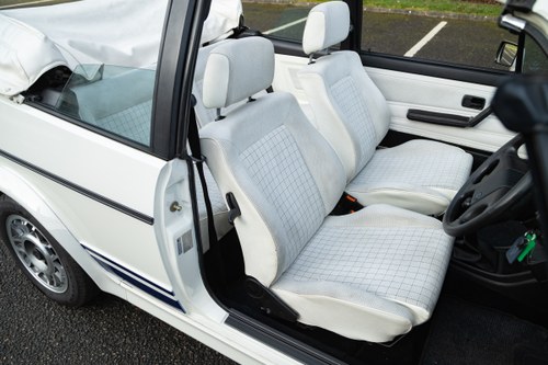 1988 Volkswagen Mk1 Golf Cabrio GTi zum Verkauf (Bild 64 von 256)
