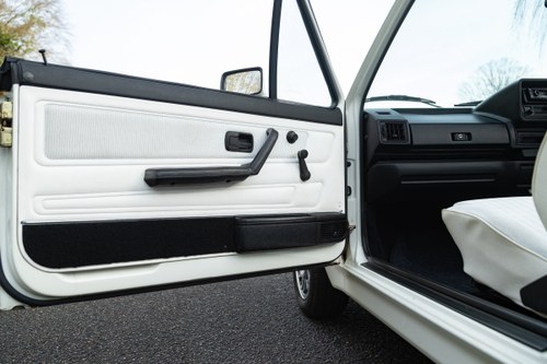 1988 Volkswagen Mk1 Golf Cabrio GTi zum Verkauf (Bild 71 von 256)