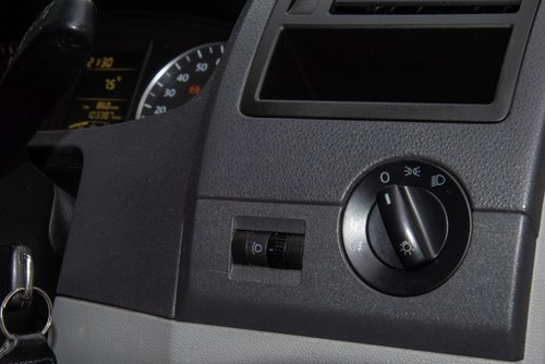 2012 Volkswagen Transporter T28 102 TDI SWB In vendita (immagine 44 di 206)