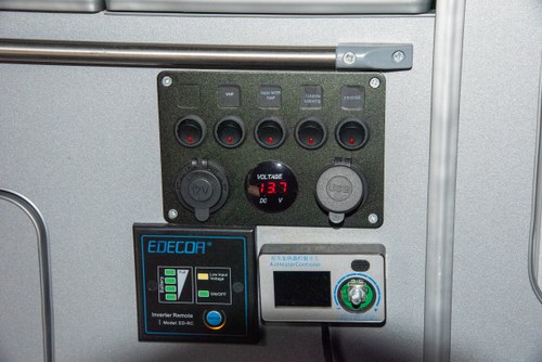 2012 Volkswagen Transporter T28 102 TDI SWB In vendita (immagine 77 di 206)