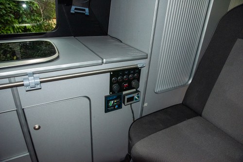 2012 Volkswagen Transporter T28 102 TDI SWB In vendita (immagine 79 di 206)