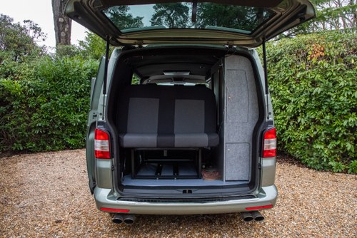 2012 Volkswagen Transporter T28 102 TDI SWB In vendita (immagine 92 di 206)