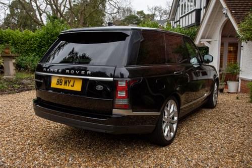 2018 Land Rover Range Rover Vogue SE à venda (imagem 28 de 206)