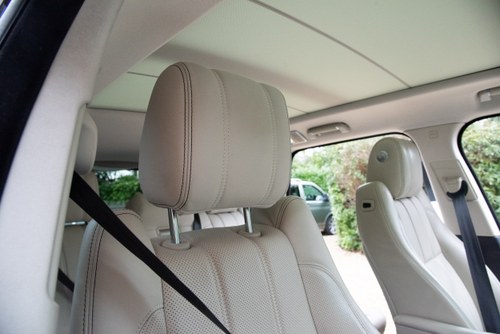 2018 Land Rover Range Rover Vogue SE à venda (imagem 44 de 206)