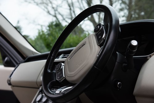 2018 Land Rover Range Rover Vogue SE à venda (imagem 57 de 206)