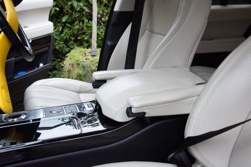 2018 Land Rover Range Rover Vogue SE à venda (imagem 92 de 206)