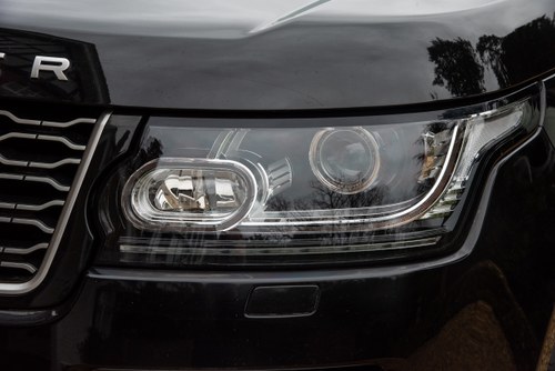 2018 Land Rover Range Rover Vogue SE à venda (imagem 104 de 206)