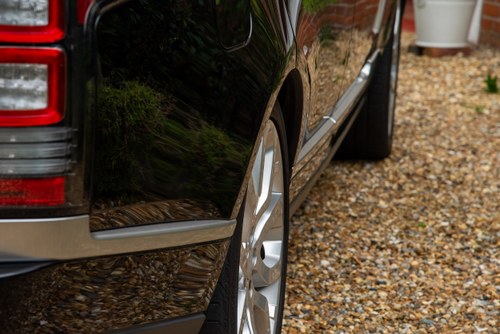 2018 Land Rover Range Rover Vogue SE à venda (imagem 130 de 206)