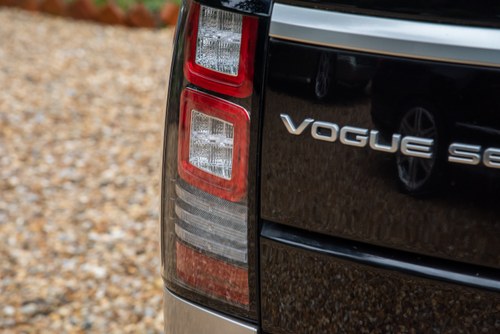 2018 Land Rover Range Rover Vogue SE à venda (imagem 138 de 206)