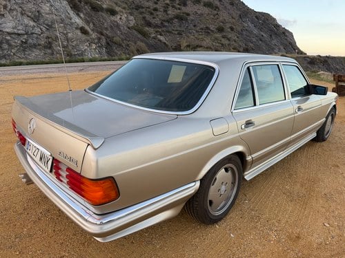 1985 Mercedes-Benz 500SEL (W126) AMG Tribute à vendre (picture 14 of 167)