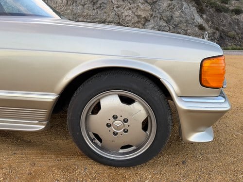 1985 Mercedes-Benz 500SEL (W126) AMG Tribute à vendre (picture 30 of 167)