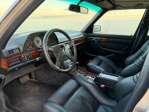 1985 Mercedes-Benz 500SEL (W126) AMG Tribute à vendre (picture 32 of 167)