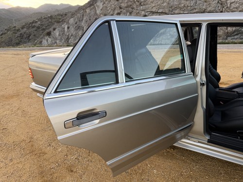 1985 Mercedes-Benz 500SEL (W126) AMG Tribute à vendre (picture 128 of 167)