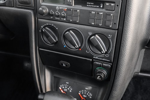 1994 Volkswagen Corrado VR6 In vendita (immagine 28 di 242)