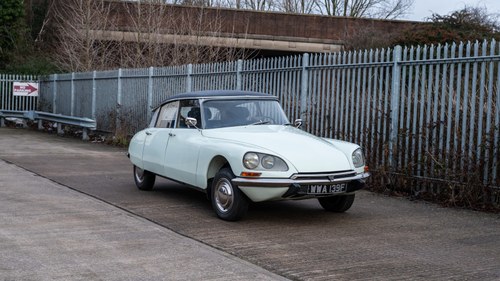 1968 Citroën DS21 For Sale (picture 1 of 294)