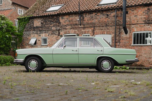 1972 Mercedes-Benz W108 280SE Manual For Sale (picture 17 of 122)