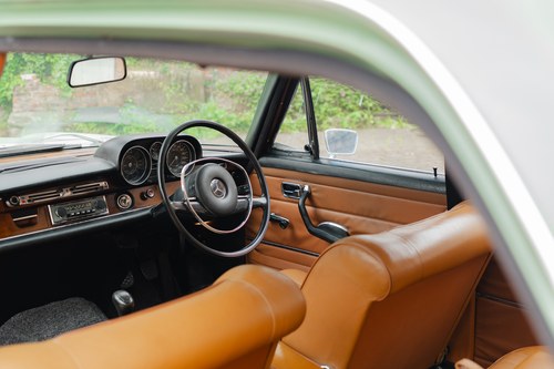 1972 Mercedes-Benz W108 280SE Manual For Sale (picture 26 of 122)