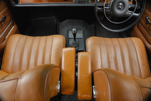 1972 Mercedes-Benz W108 280SE Manual For Sale (picture 36 of 122)