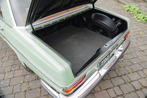 1972 Mercedes-Benz W108 280SE Manual For Sale (picture 51 of 122)